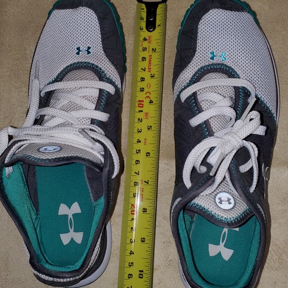 - Women’s Under Armour shoes size 8.5 but fits size 8 better - Picture 7 of 7